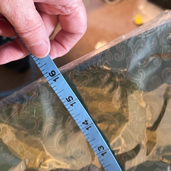 Green Chinese Handbag with Bamboo Handles. - Picture 5 of 7